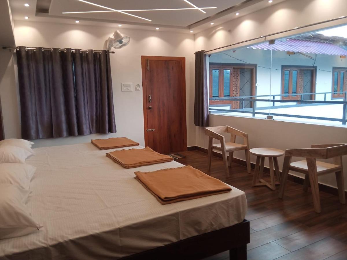 Hilltop Valparai Exterior foto